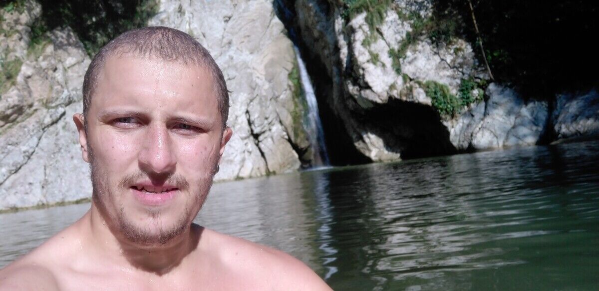 ���� 20194080 ������� ����, 32 ����, ���� ���������� � ����������