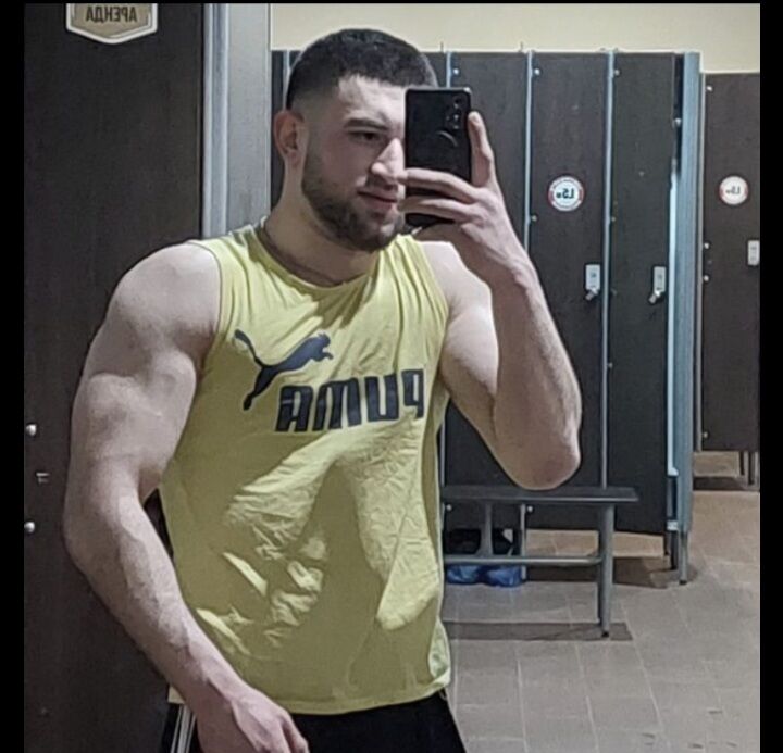  50206230  Famil, 22 ,    -