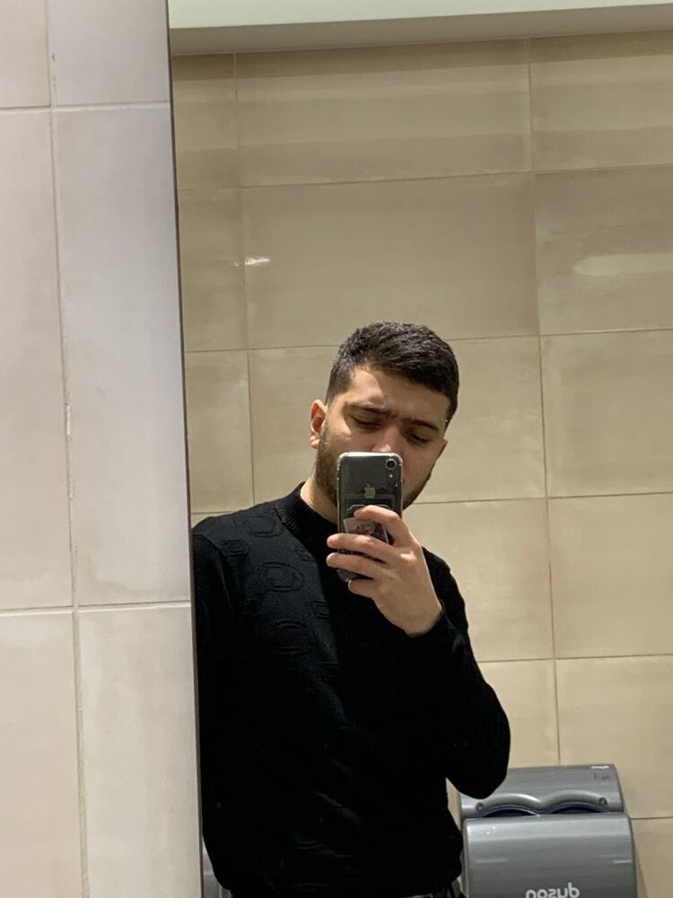  42878660  , 21 ,    