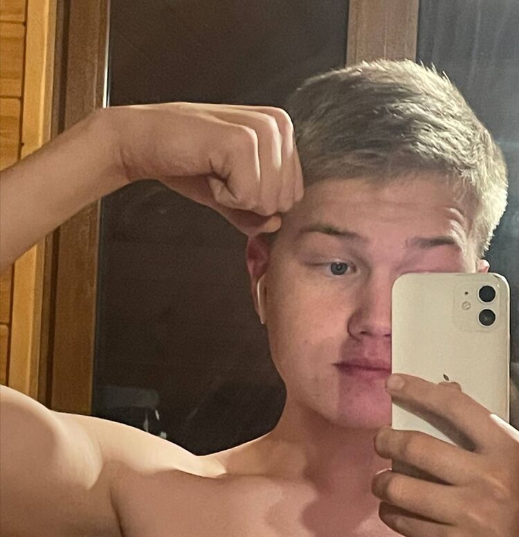 ���� 33320950 ����� �����, 21 ���, ���� ���������� � ������������