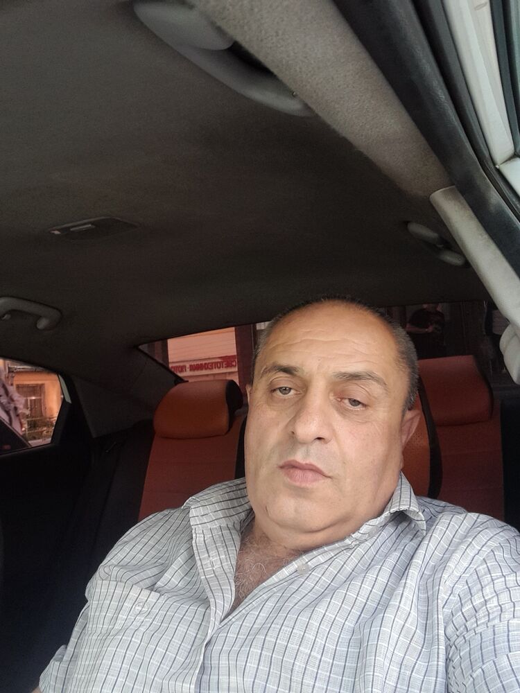  49727610  , 51 ,    