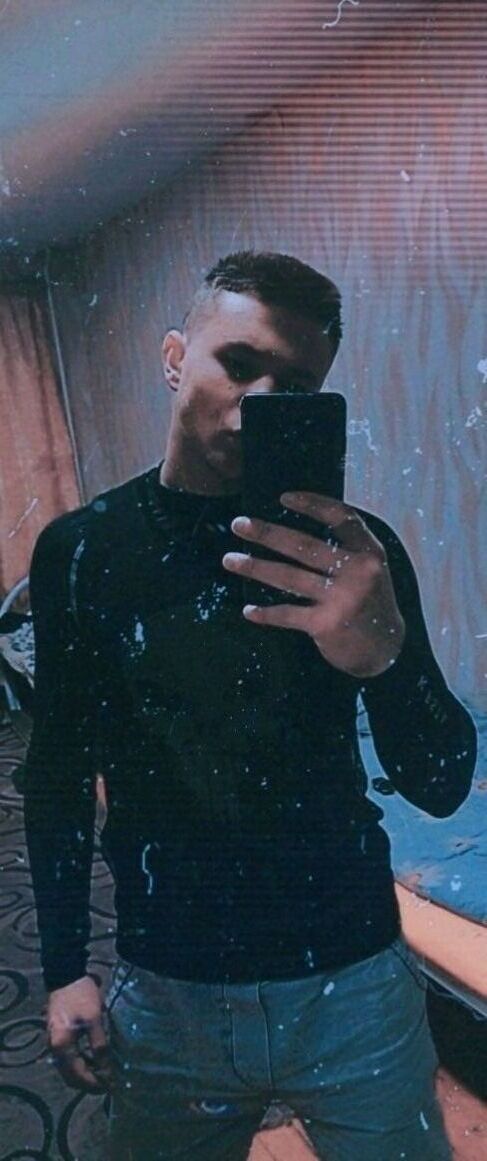  32860740  Alexey, 22 ,    