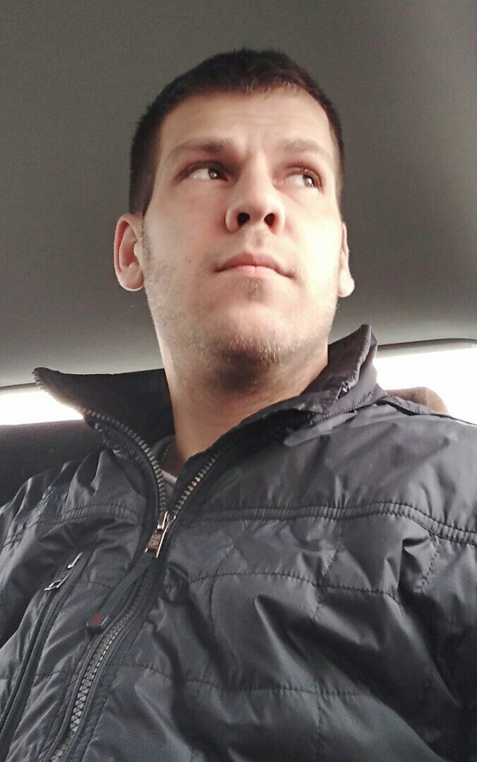  ,   Ilia, 38 ,   
