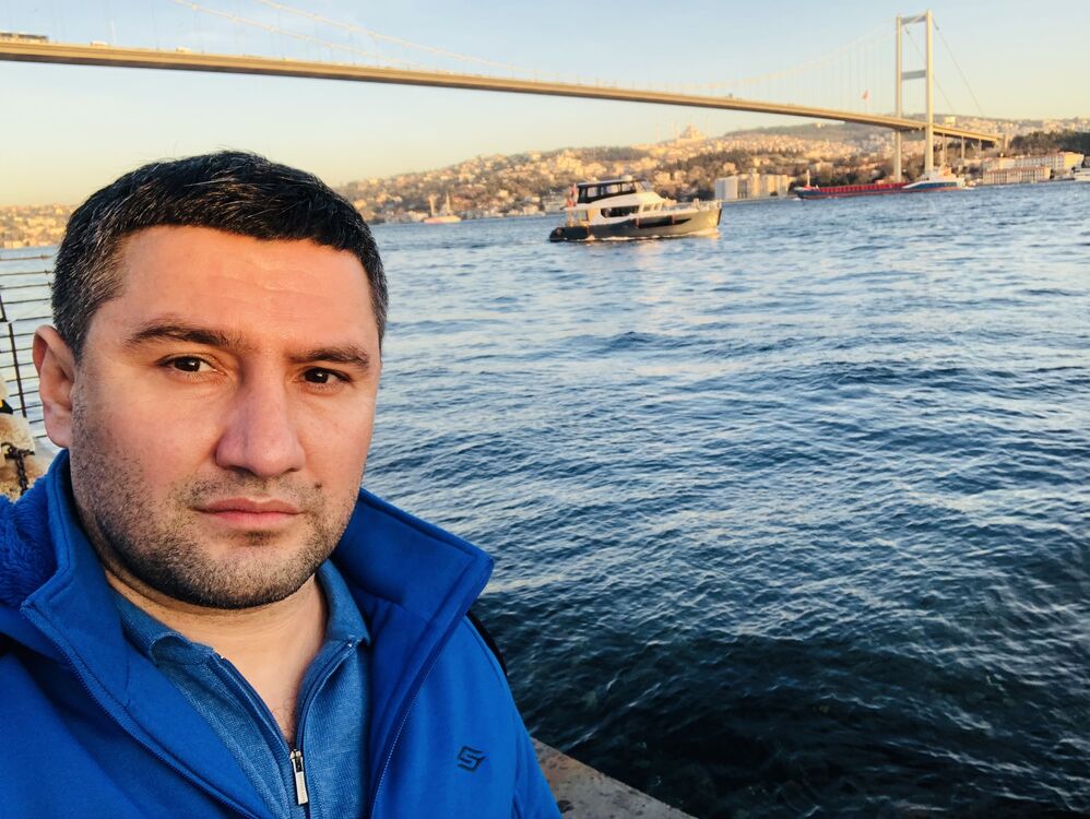  ,   Aziz, 42 ,   ,   