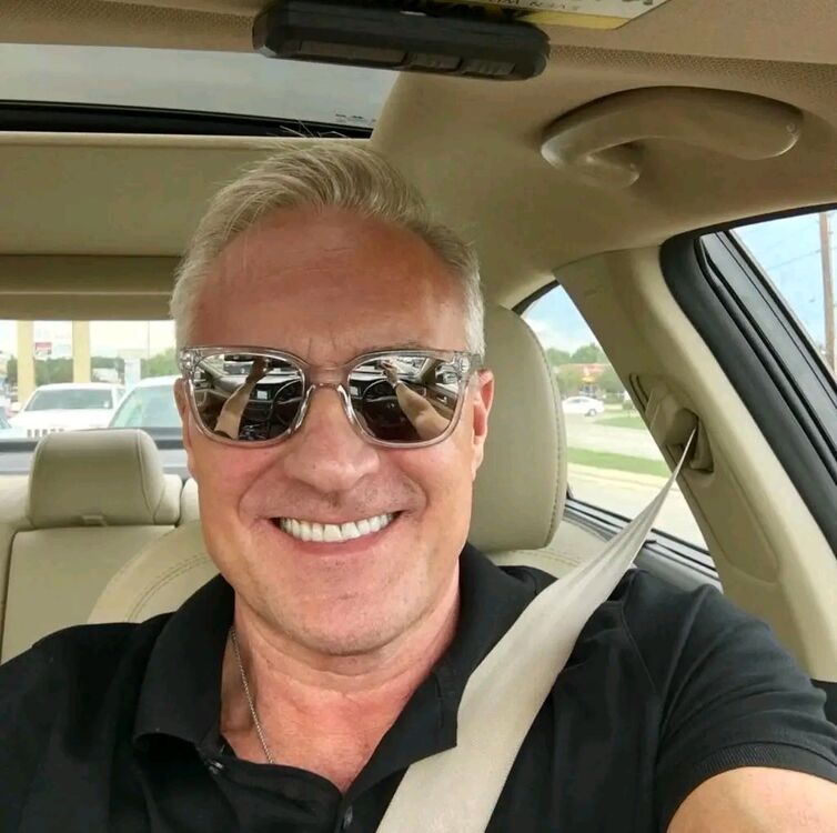  Apollo Beach,   Thomas harry, 55 ,   ,   