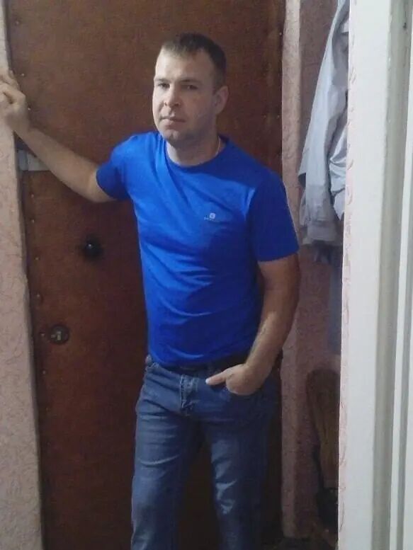  33842390  , 37 ,    