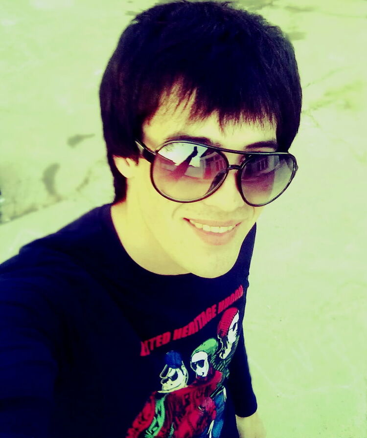  -,   Doni, 32 ,  