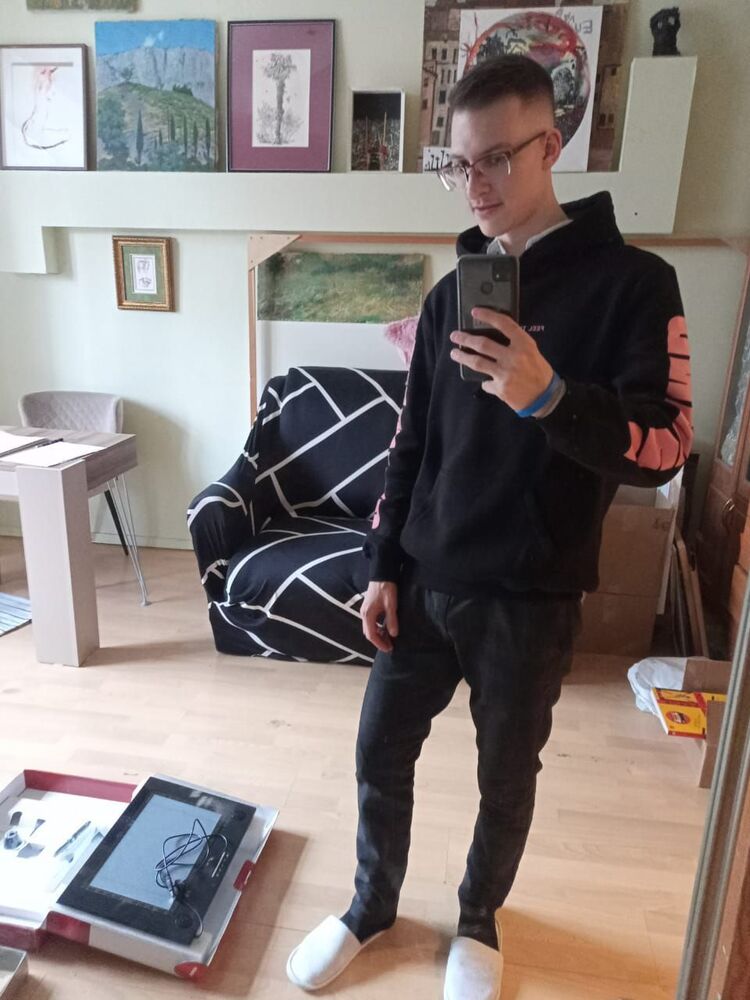  29789070  , 27 ,    -