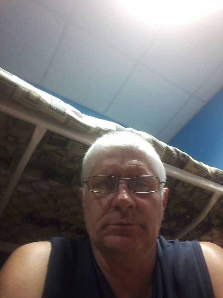  7926800  Ivan, 62 ,    