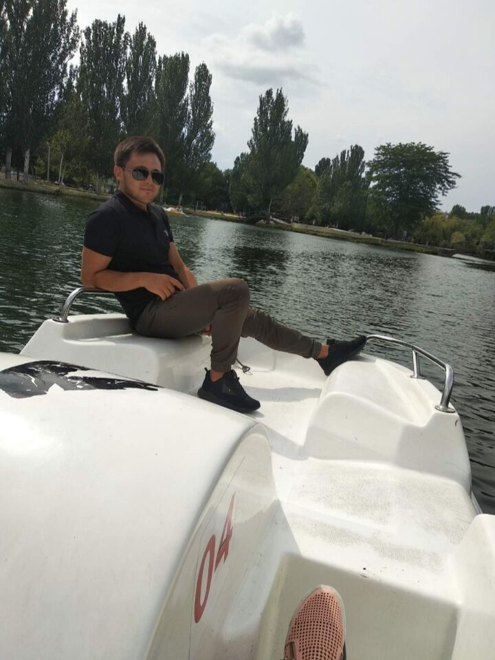  31567810  Ali, 33 ,    