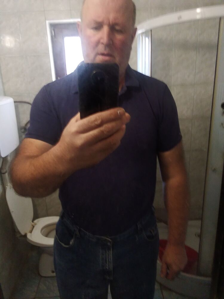  ,   Rajko, 42 ,   ,   