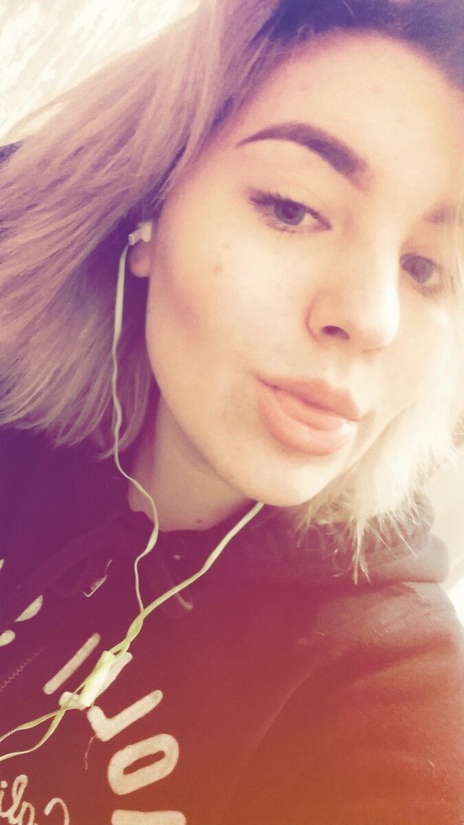  24098500  Kalinka, 23 ,    