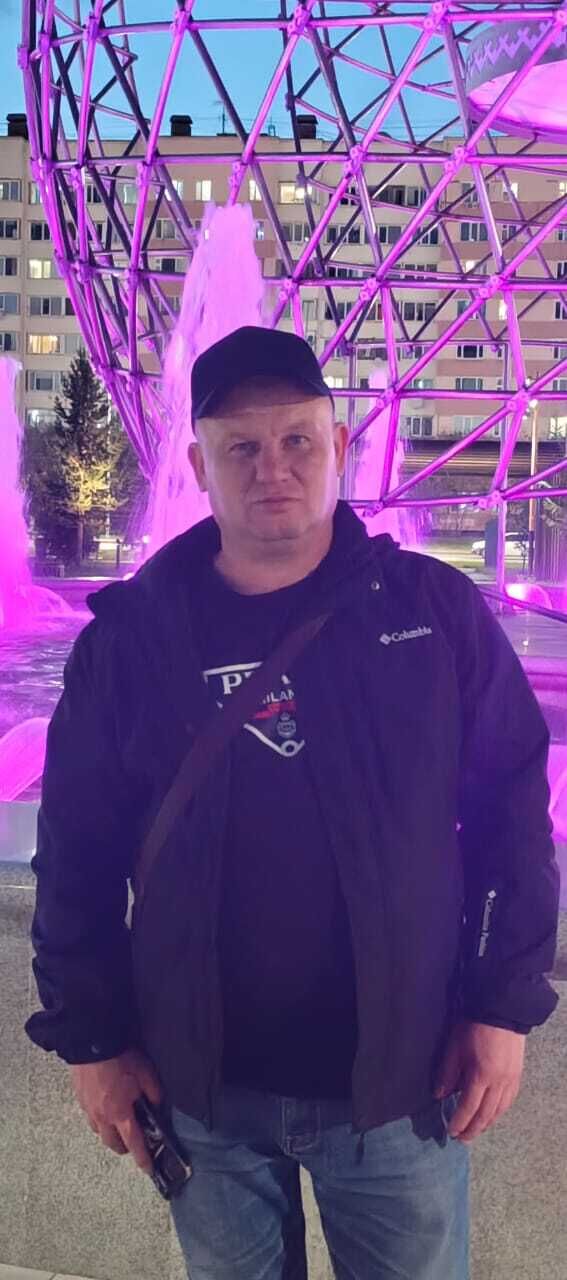  ,   Viktor, 43 ,   ,   , c 