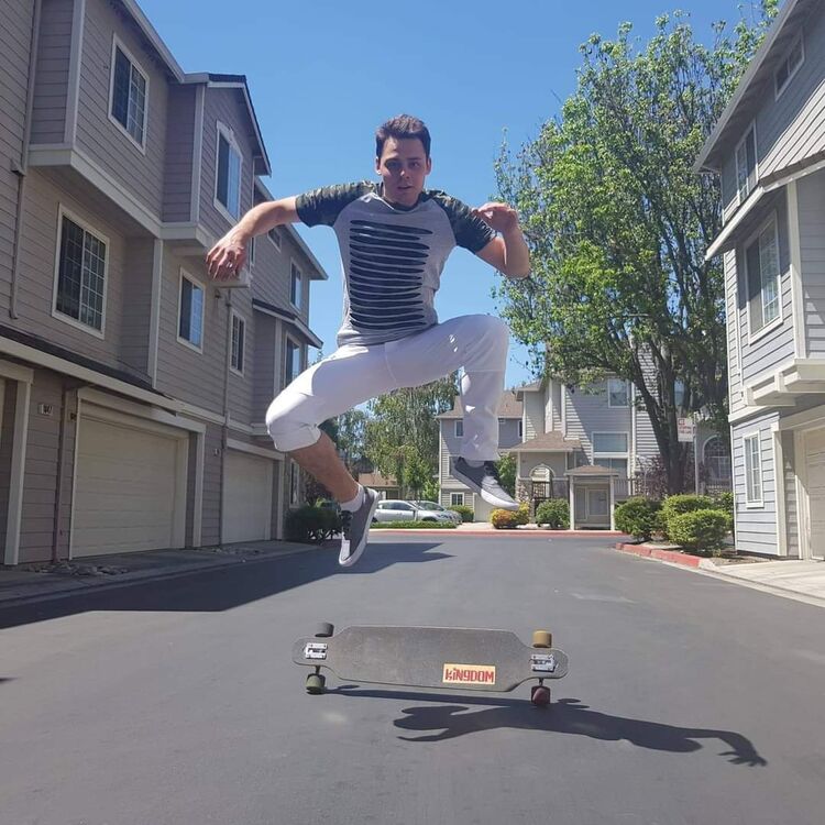 ���� 56041800 ����� Dobroslav, 24 ����, ���� ���������� � Ridgecrest