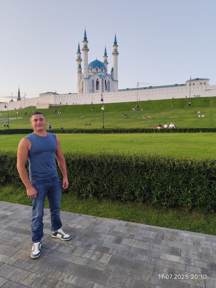  52765110  Rafael, 30 ,    