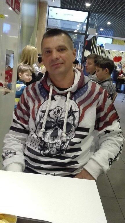  9147450  Valerii, 53 ,    