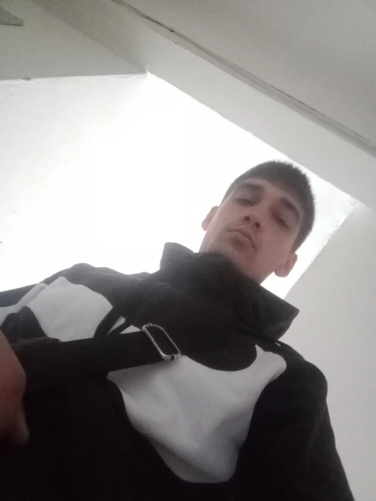  46552670  , 28 ,    