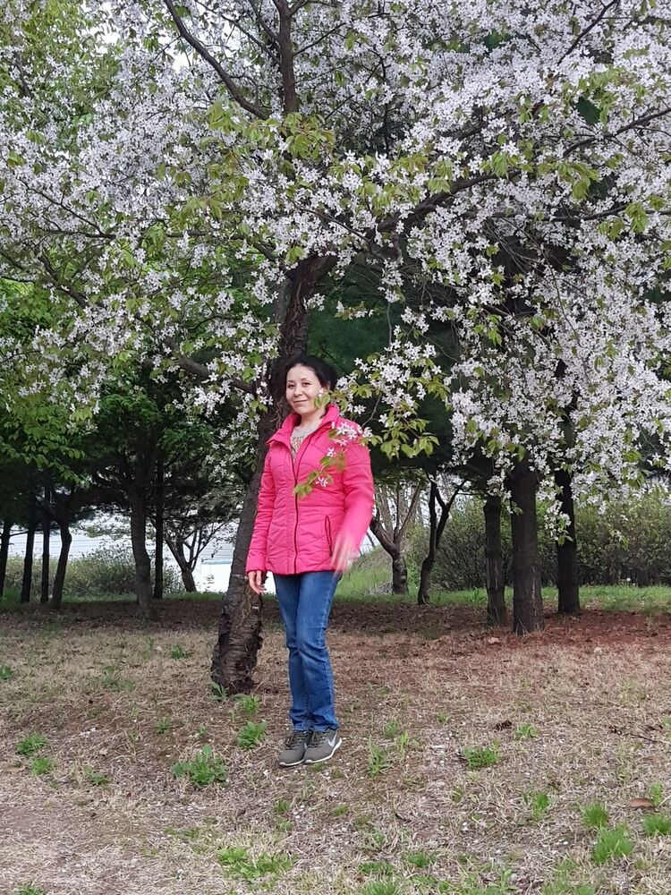  19318510  Lana, 39 ,    