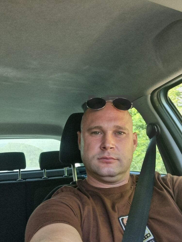  ,   Vitalii, 37 ,   ,   