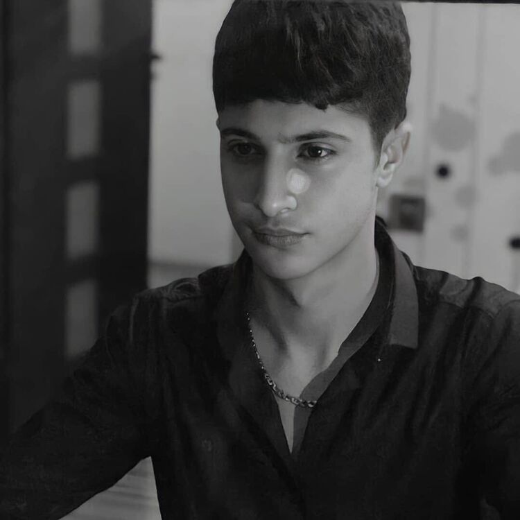  29969370  Murad, 21 ,    