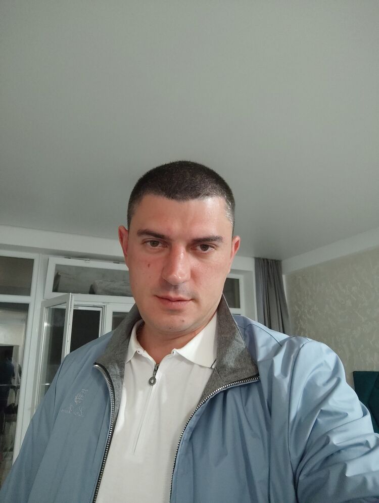  46559780  , 39 ,    