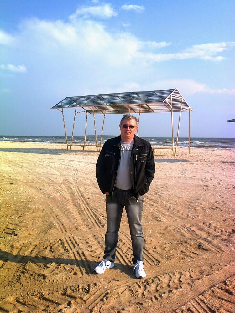  54502310  , 49 ,    Hoogvliet