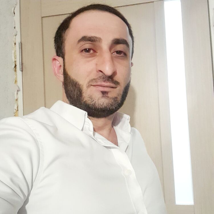  44978010  , 39 ,    
