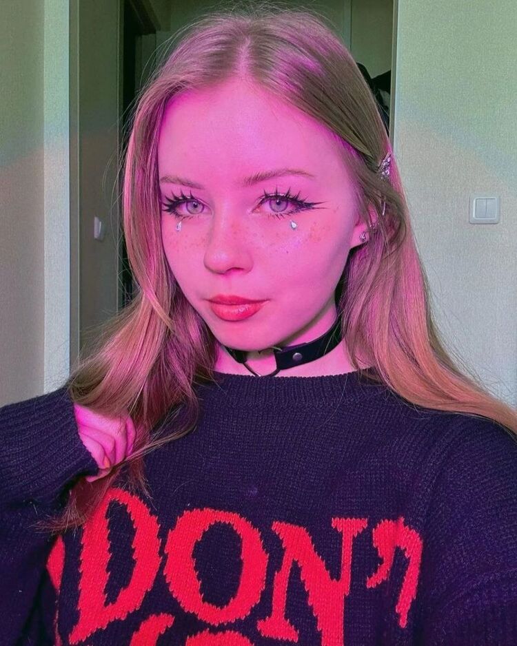  43739360  , 20 ,    