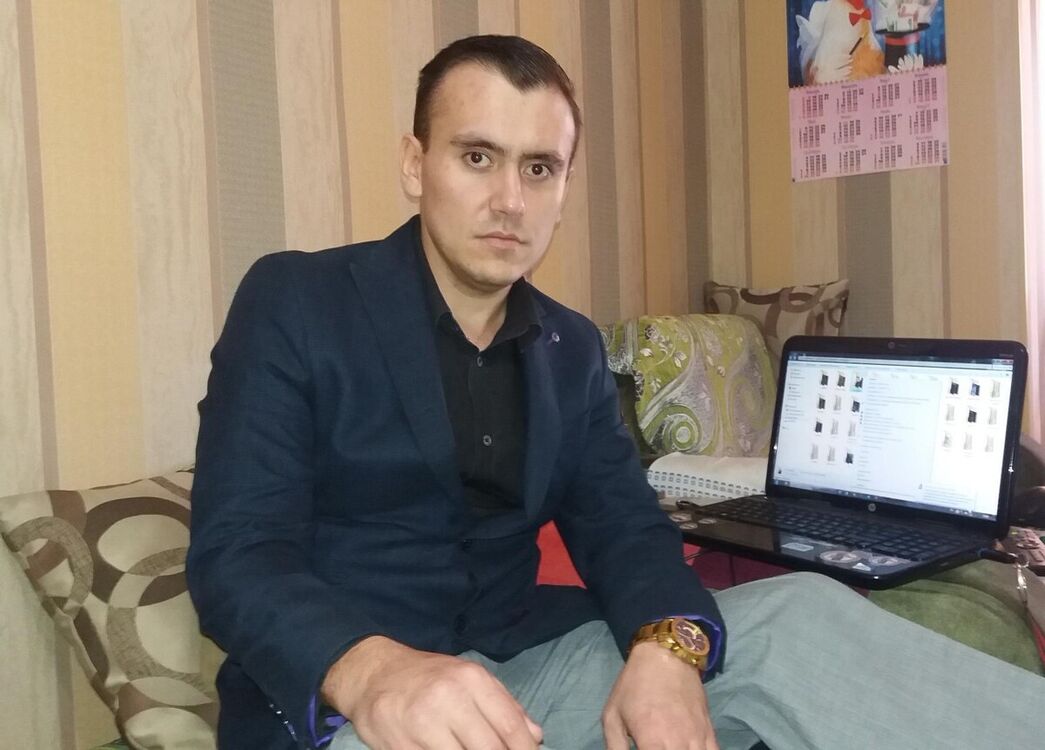  21864020  Oleg, 35 ,    