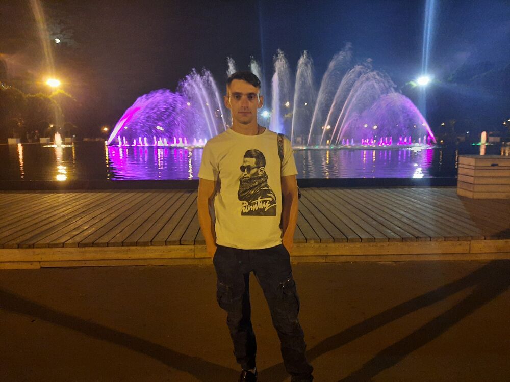  36798140  Kola, 33 ,    