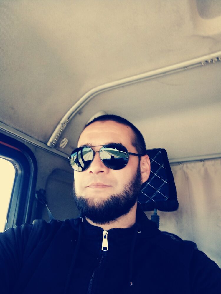  28937810  , 36 ,    