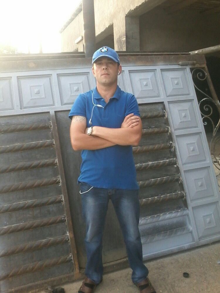  7579510  Grek, 40 ,    