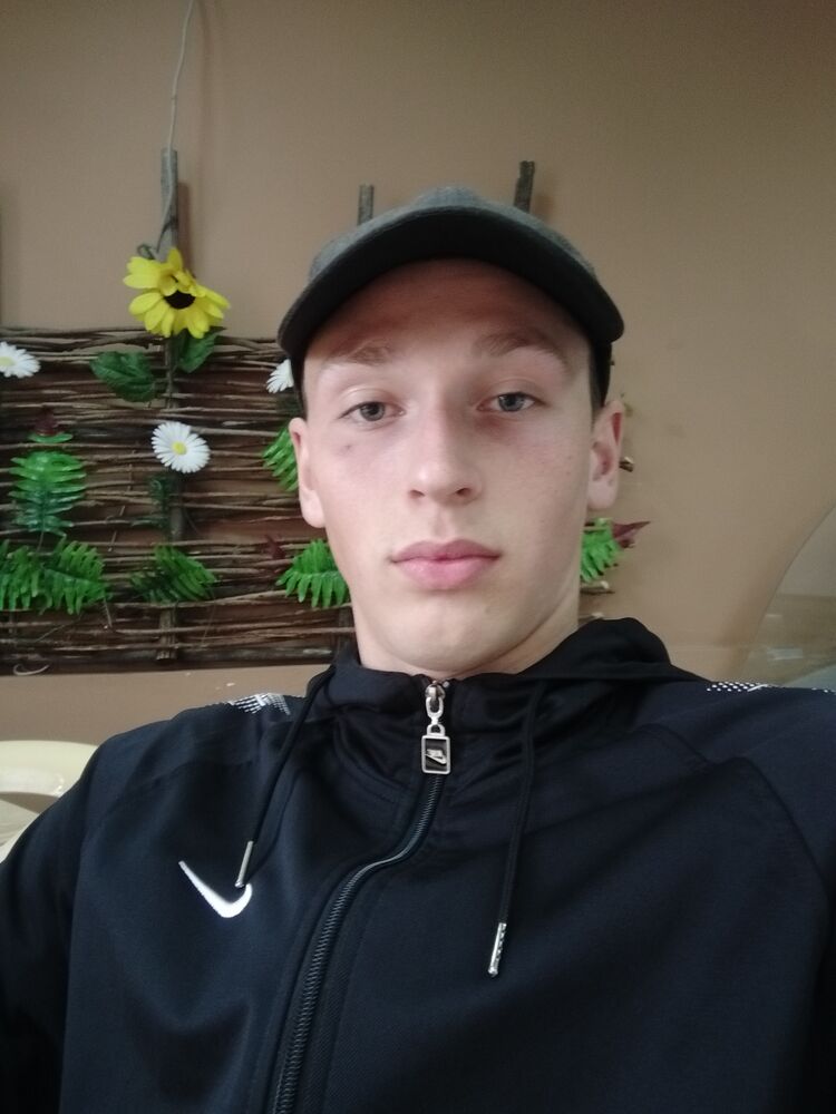  ,   Sergey, 21 ,  