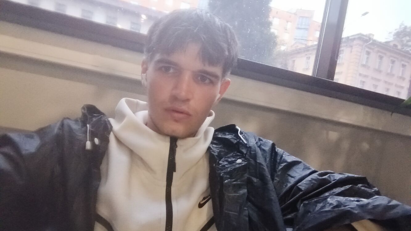  52940060  , 32 ,    
