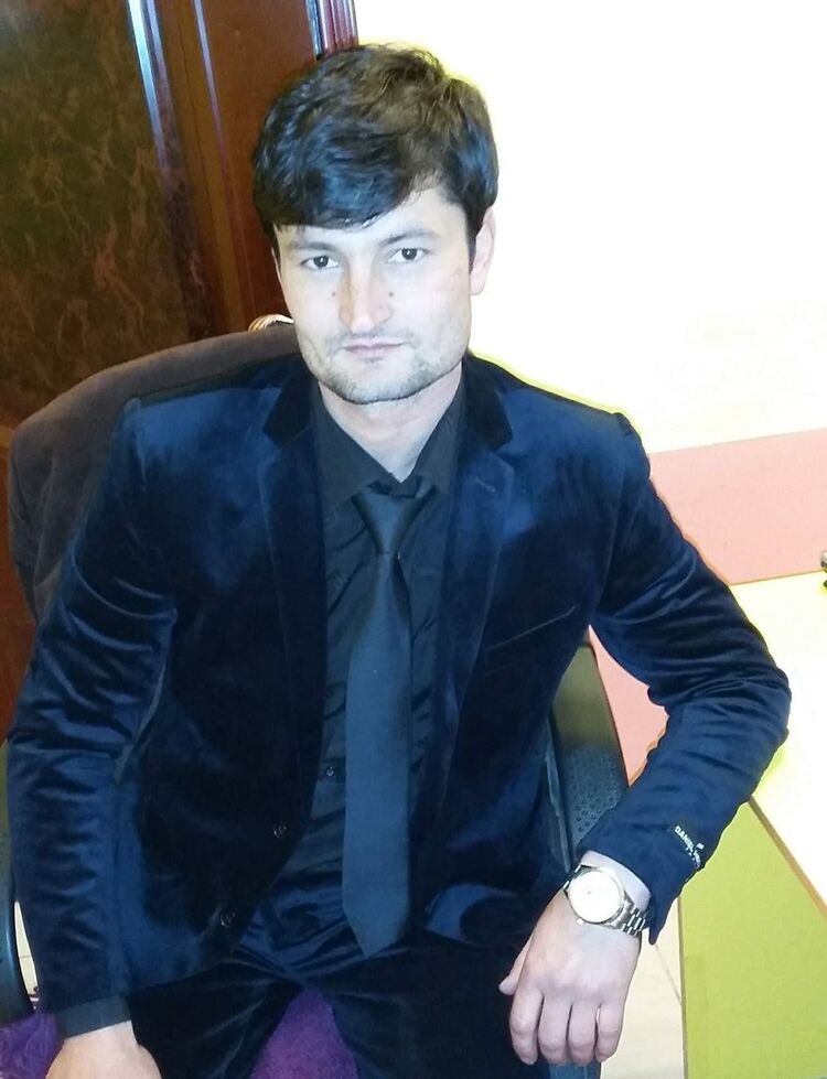  18829260  Fier, 40 ,    