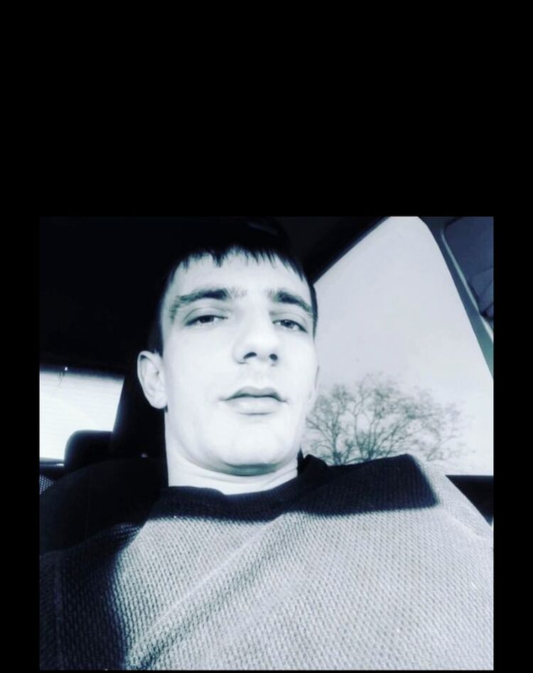  42425980  , 33 ,    