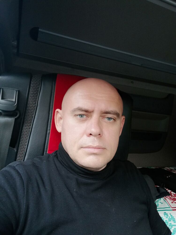  22689330  , 45 ,    