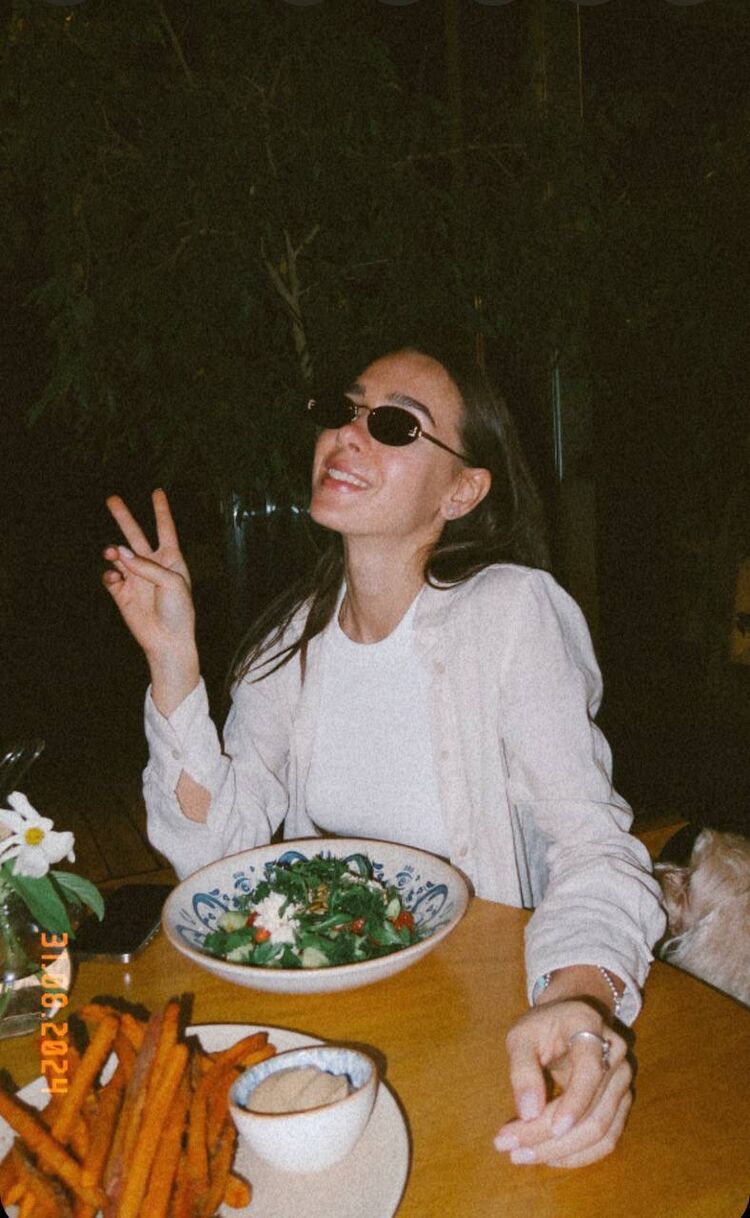  46918990  Alina, 28 ,    