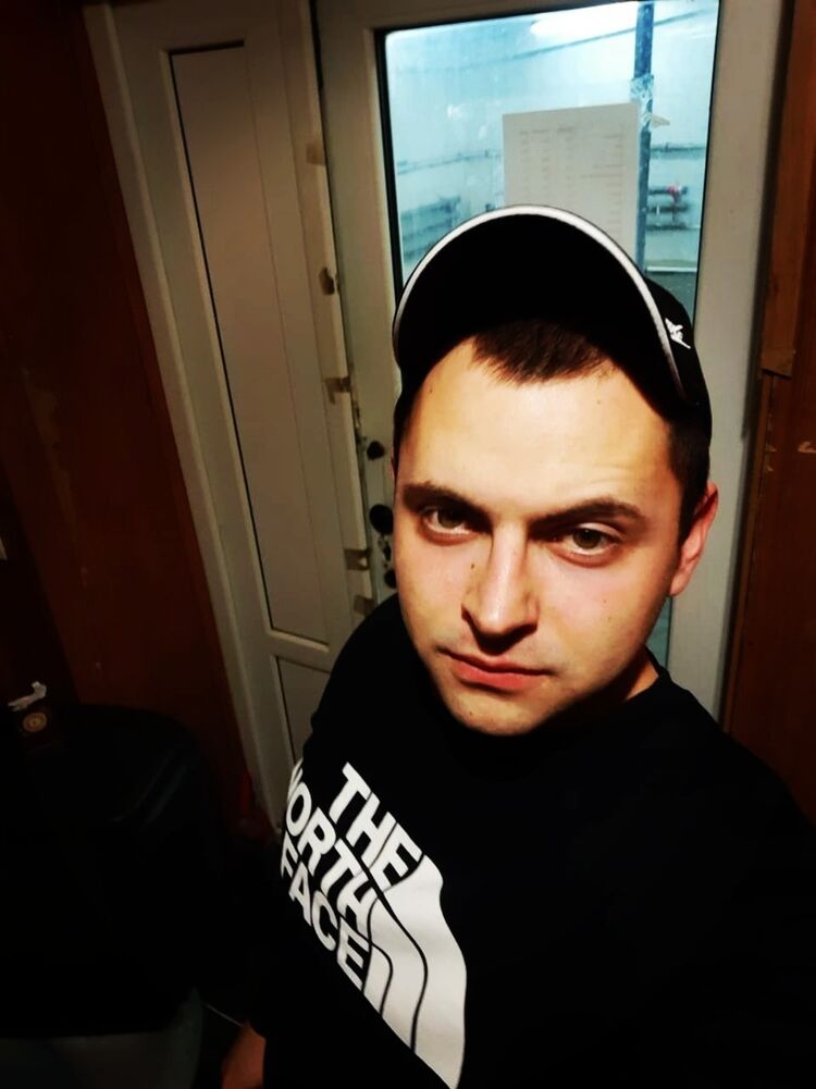  -,   , 32 ,   ,   