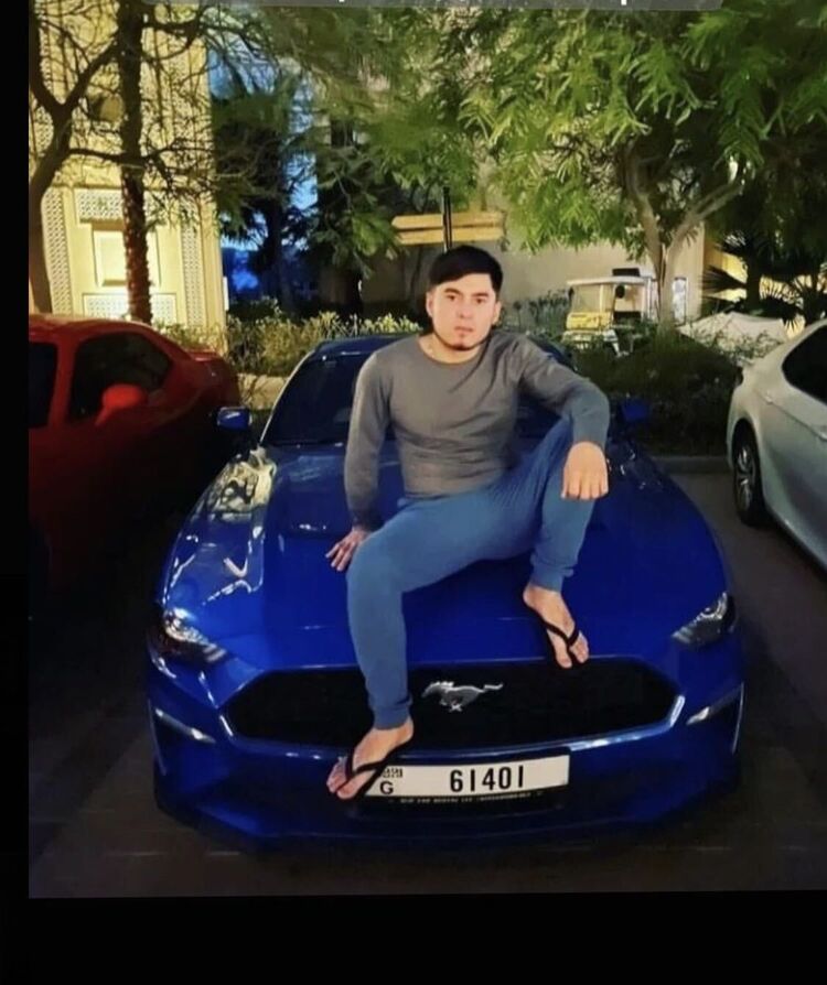  29852100  Joss, 30 ,    