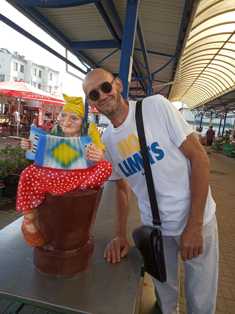  16756140  Oleg, 55 ,    