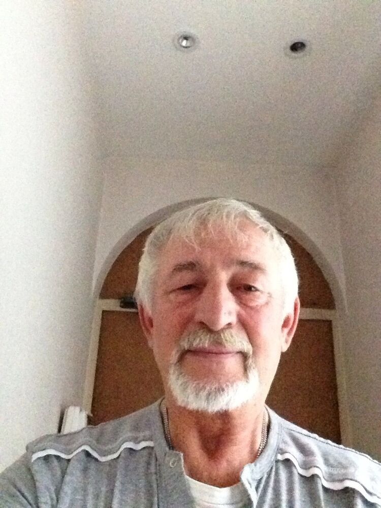  ,   Nik, 67 ,   