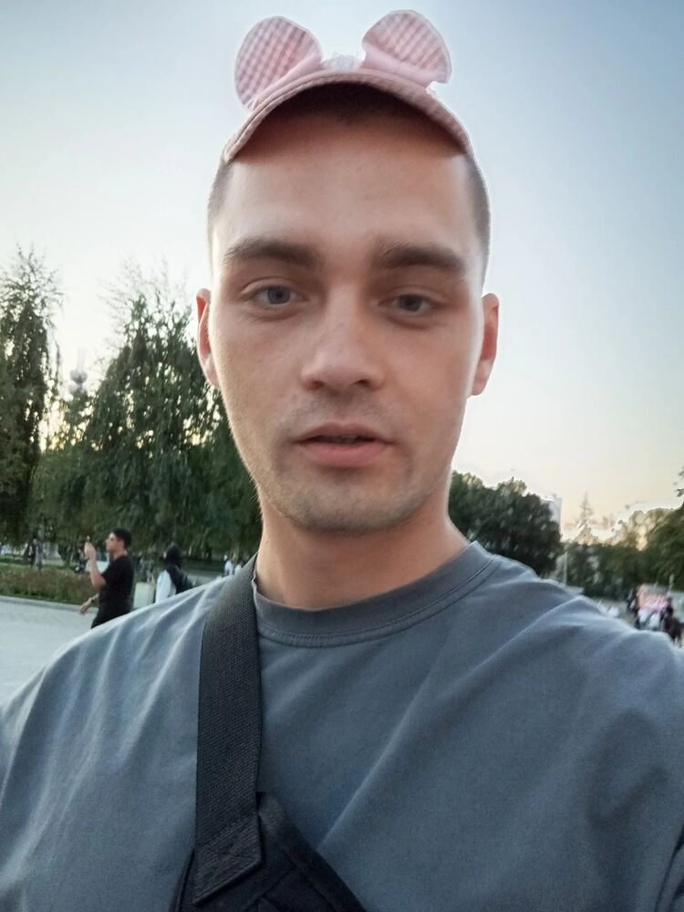  46718410  , 28 ,    