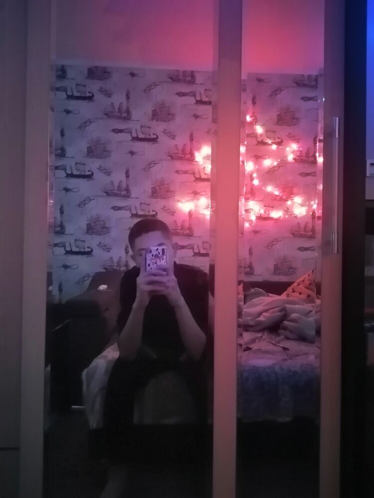  33798470  , 20 ,    