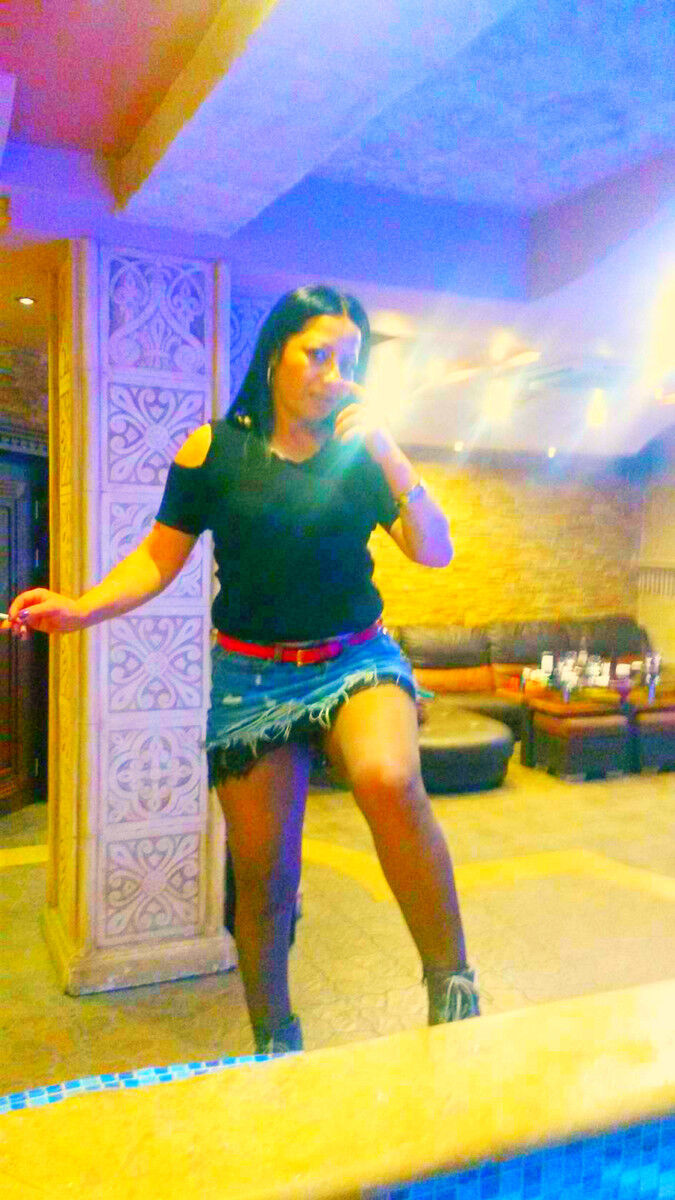  ,   Annii, 40 ,   ,   , c 
