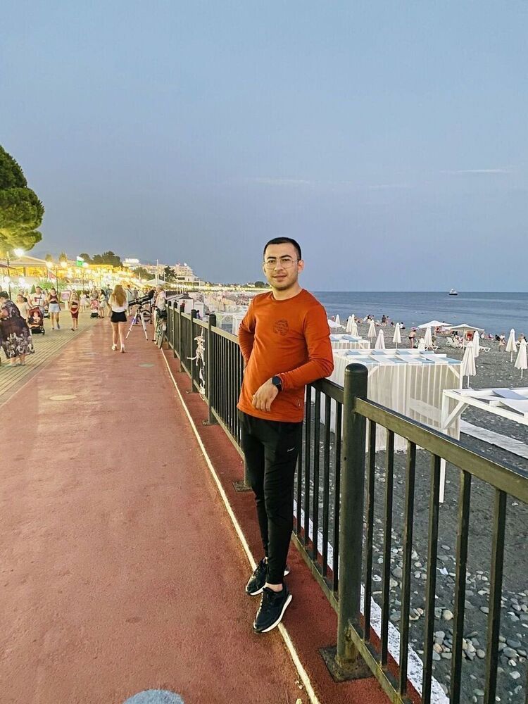  ,   Ali, 31 ,   ,   