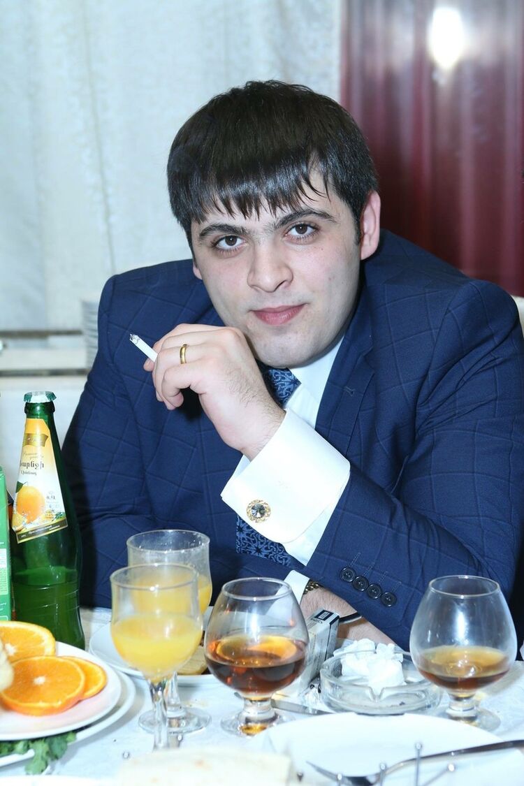  7526920  Rafo, 32 ,    