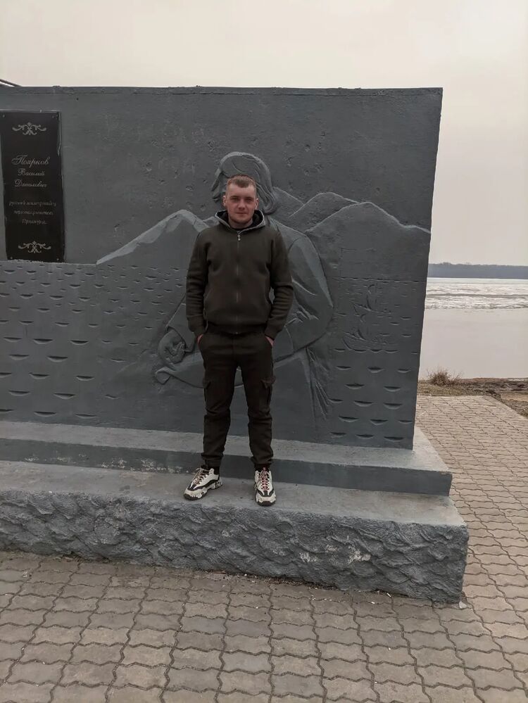  46473850  , 27 ,    