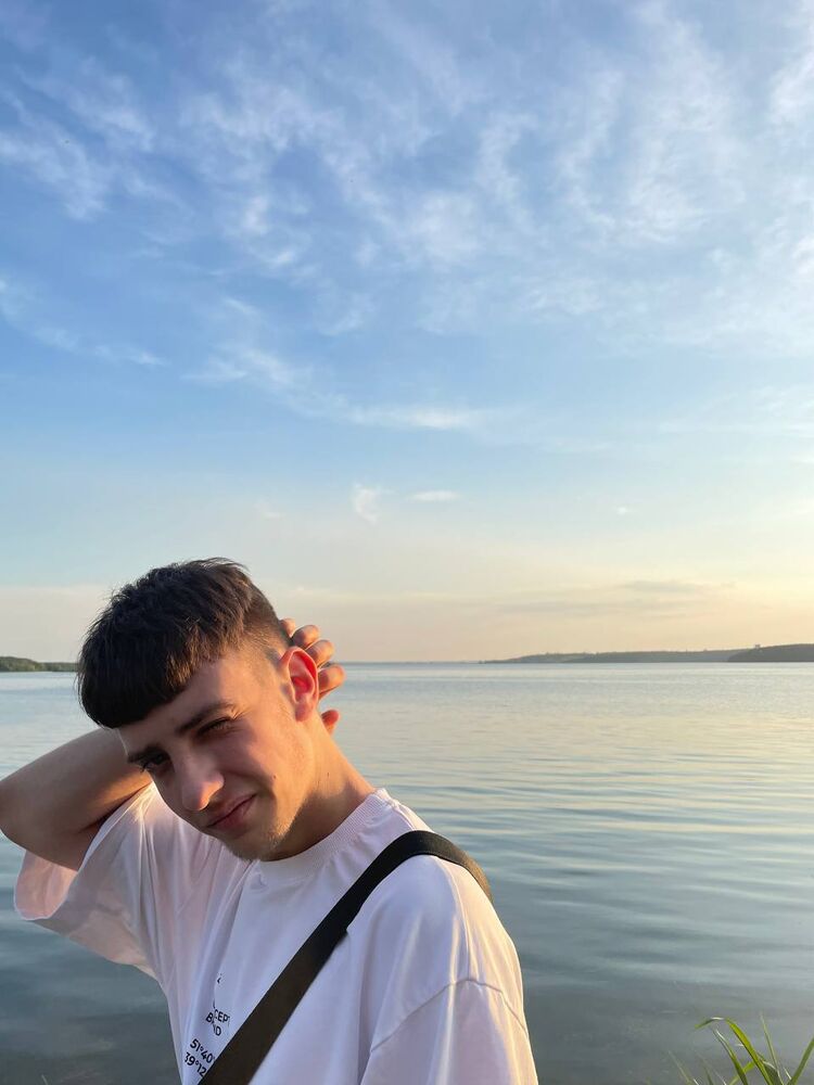  ,   Chrkvv, 21 ,   ,   