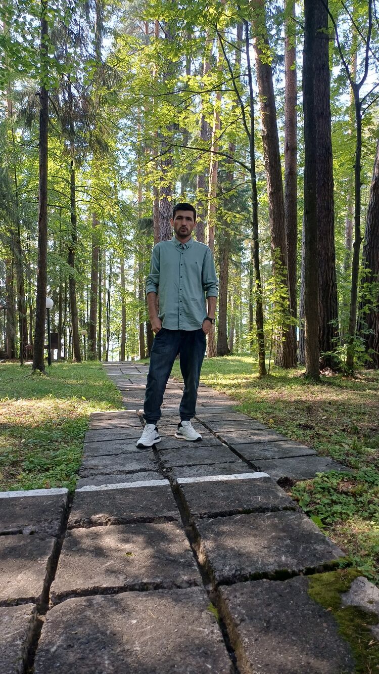  ,   Ali, 33 ,   ,   , 